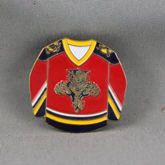 Florida Panthers Pin (VTG) - 1990s Away Uniform by Ace - Stamped Pin - Picture 1 of 3